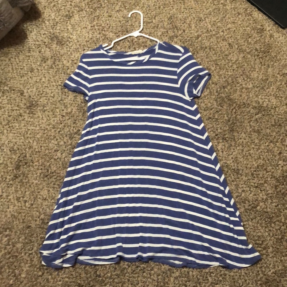 Pinc blue and white striped T-shirt dress in a size
